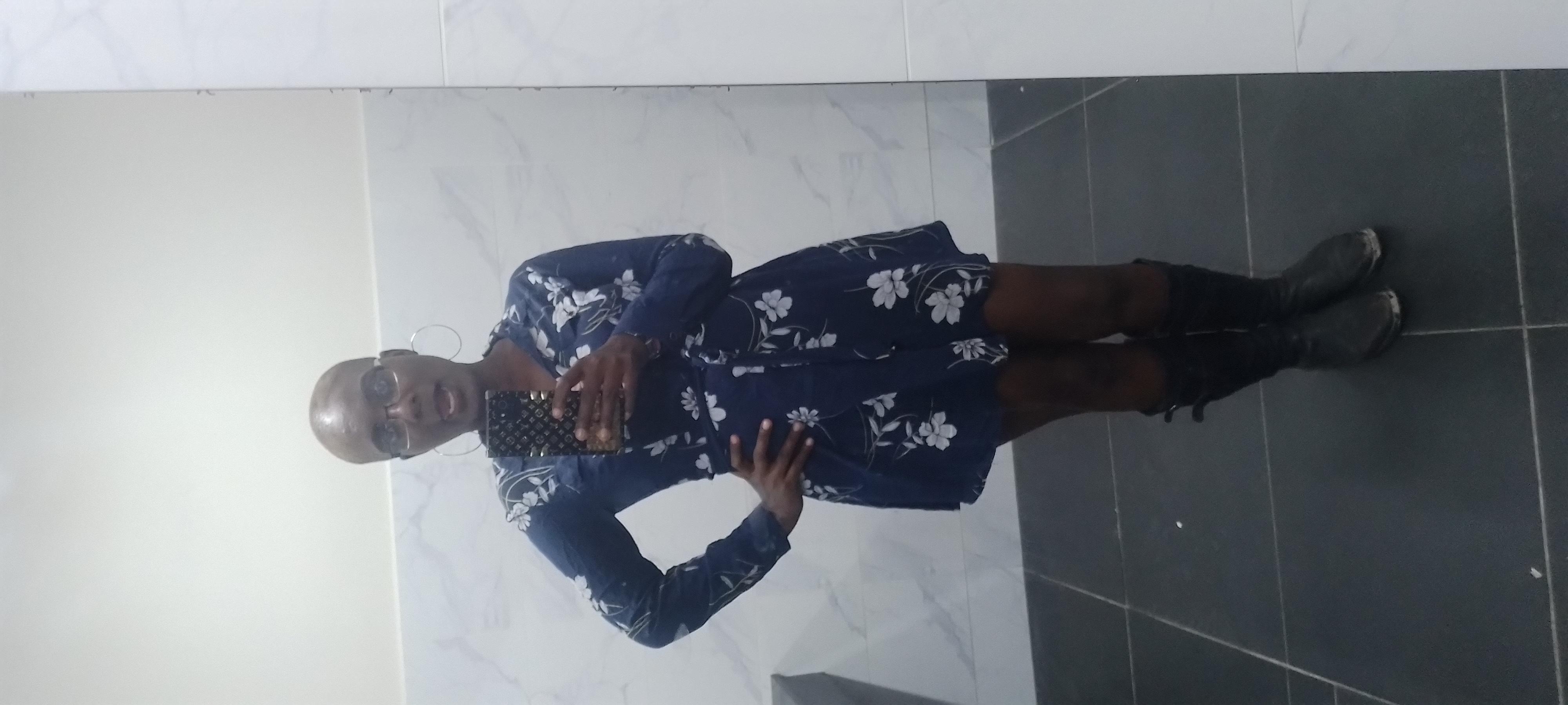 Pregnantebony25