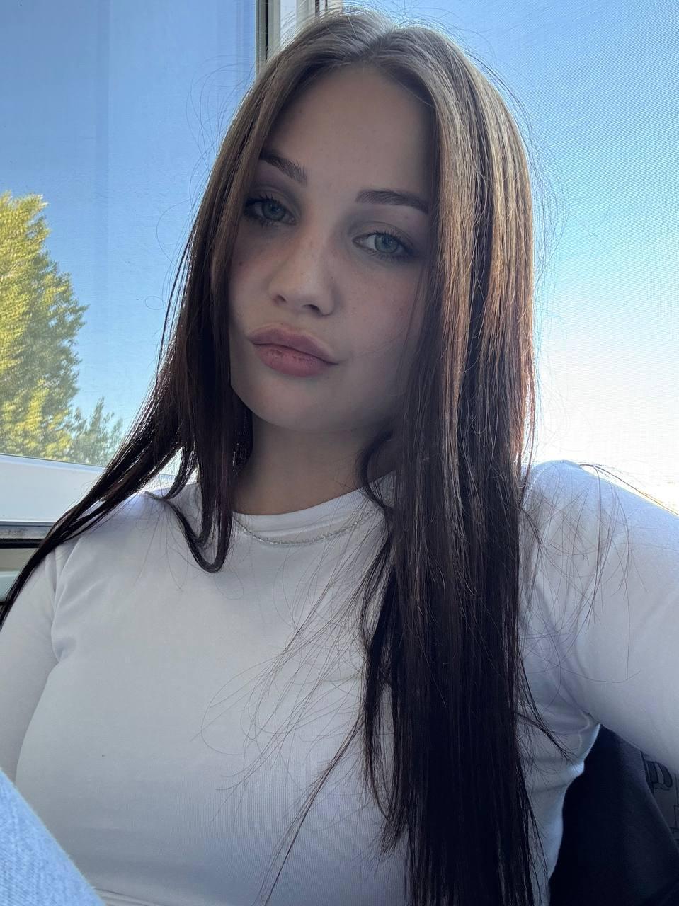 StefaniBuzzell