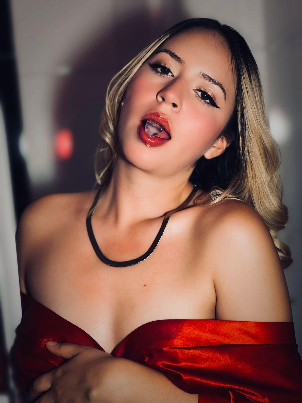 luciana_evaans