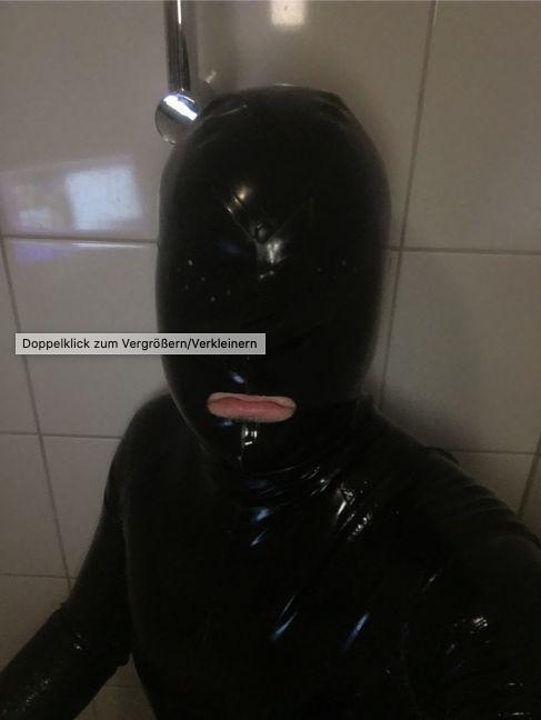 rubberpig81 Live Image