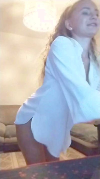 AlessiaCreed live from Italy