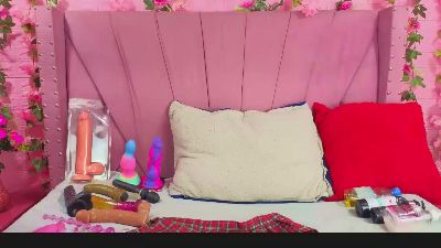 AngeyaPetite live from Colombia