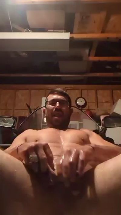 Boobsadik live from Canada