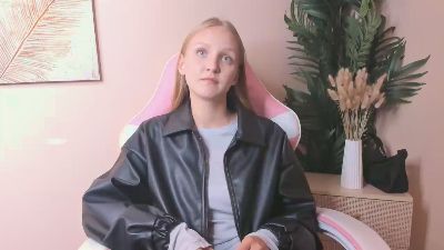 DebRowbottom live from Sweden