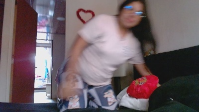 Dulce_cloee live from Colombia
