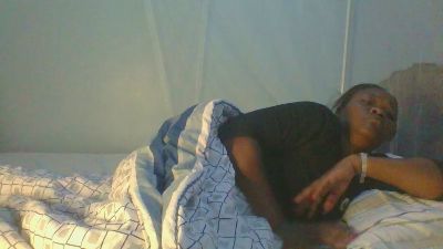 Ebon_fantasy live from United States
