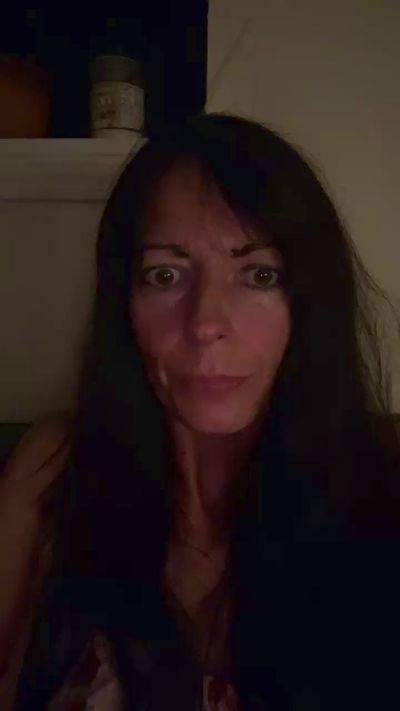 Goddess6963 live from United States