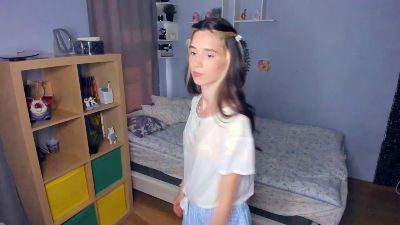 JayneFurness live from United Kingdom