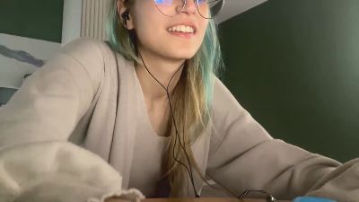 KarenaReinhart live from France