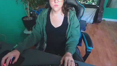 KushandKink live from Canada