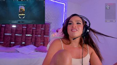 KylieVictoria_ live from Colombia