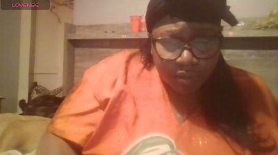 Ladye520 live from United States