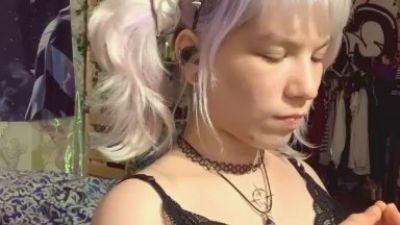 LanaBurling live from United States