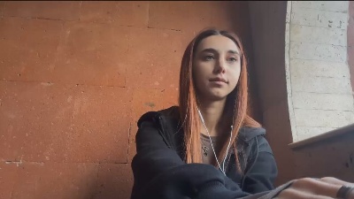 LexieVaka live from France
