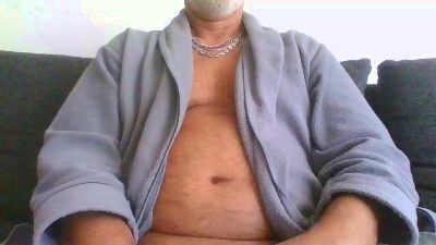 Marc33000 live from France