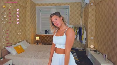 RexanneBunton live from Romania