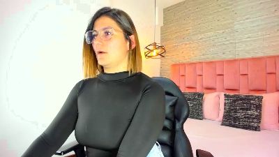 SarahDeyvis live from Colombia