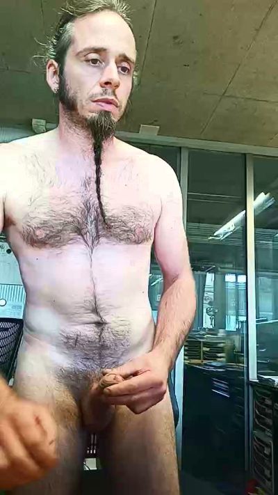 charlie21986 live from Switzerland