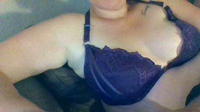 curvy_women live from Netherlands