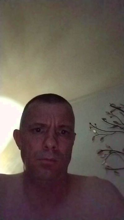hungryass6969 live from United Kingdom