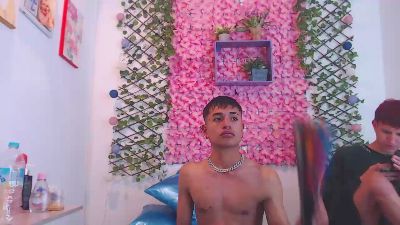 iam_lukas__ live from Colombia