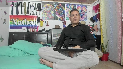 nathan_sanchez live from Colombia