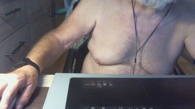 oldman3113 live from Austria