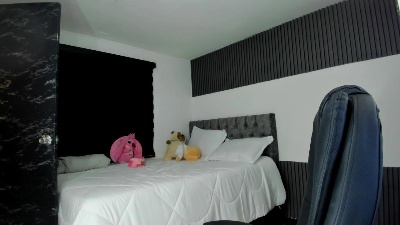 prettyangel_ts live from Colombia