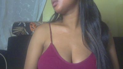 queenihot live from Madagascar