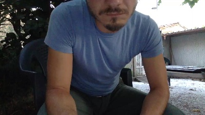 short_and_cute live from United Kingdom