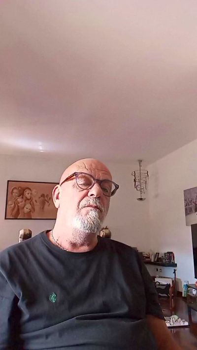 vecchioporco7 live from Italy