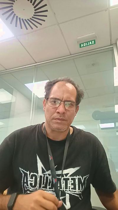 wolfblacksexy live from Chile