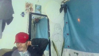yourskinnyboy live from Colombia